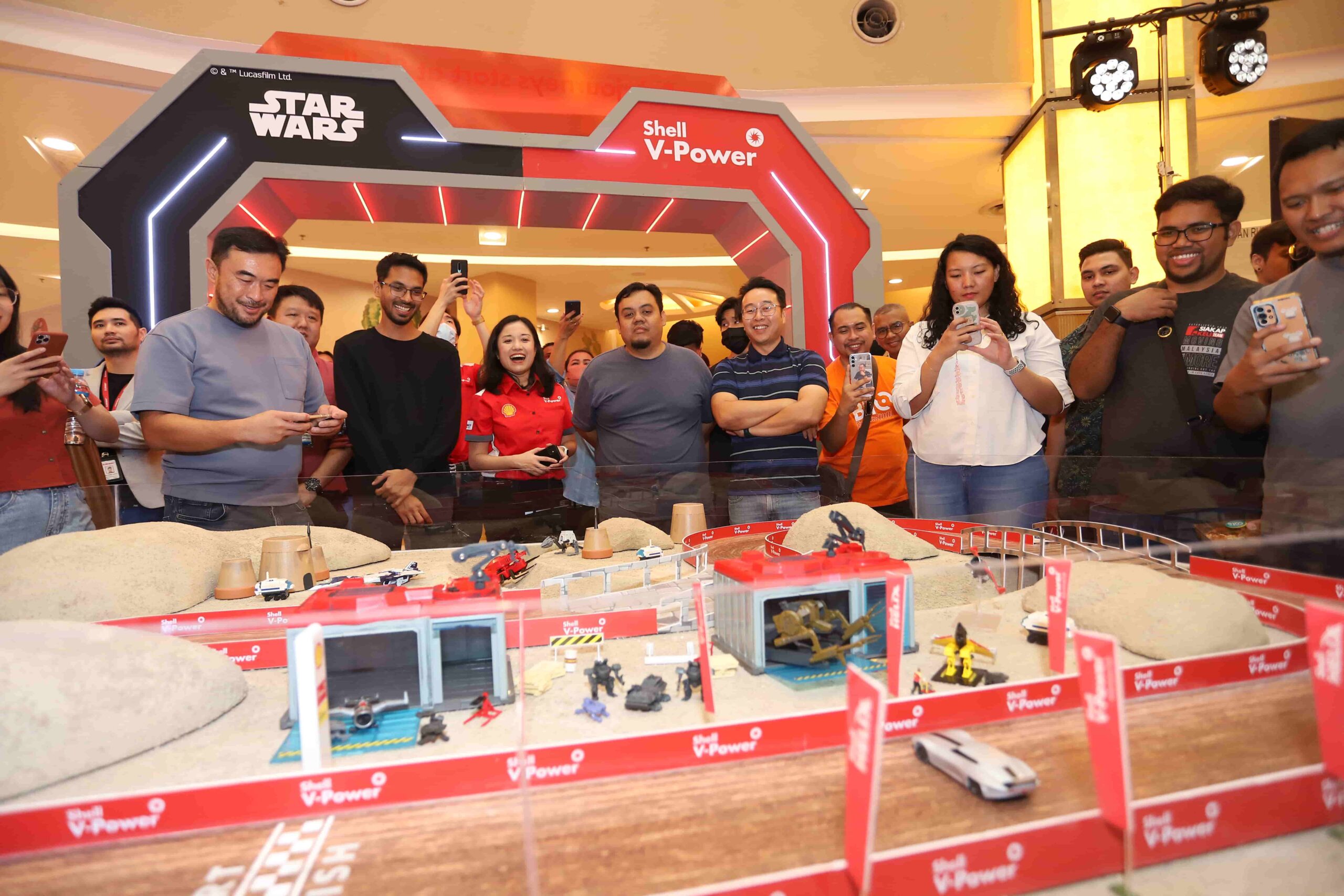 Shell Malaysia Lancarkan Koleksi Eksklusif Kereta Kawalan Jauh, Star Wars™ Racers